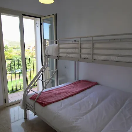 Tess Penthouse Deluxe Sol Andalusi